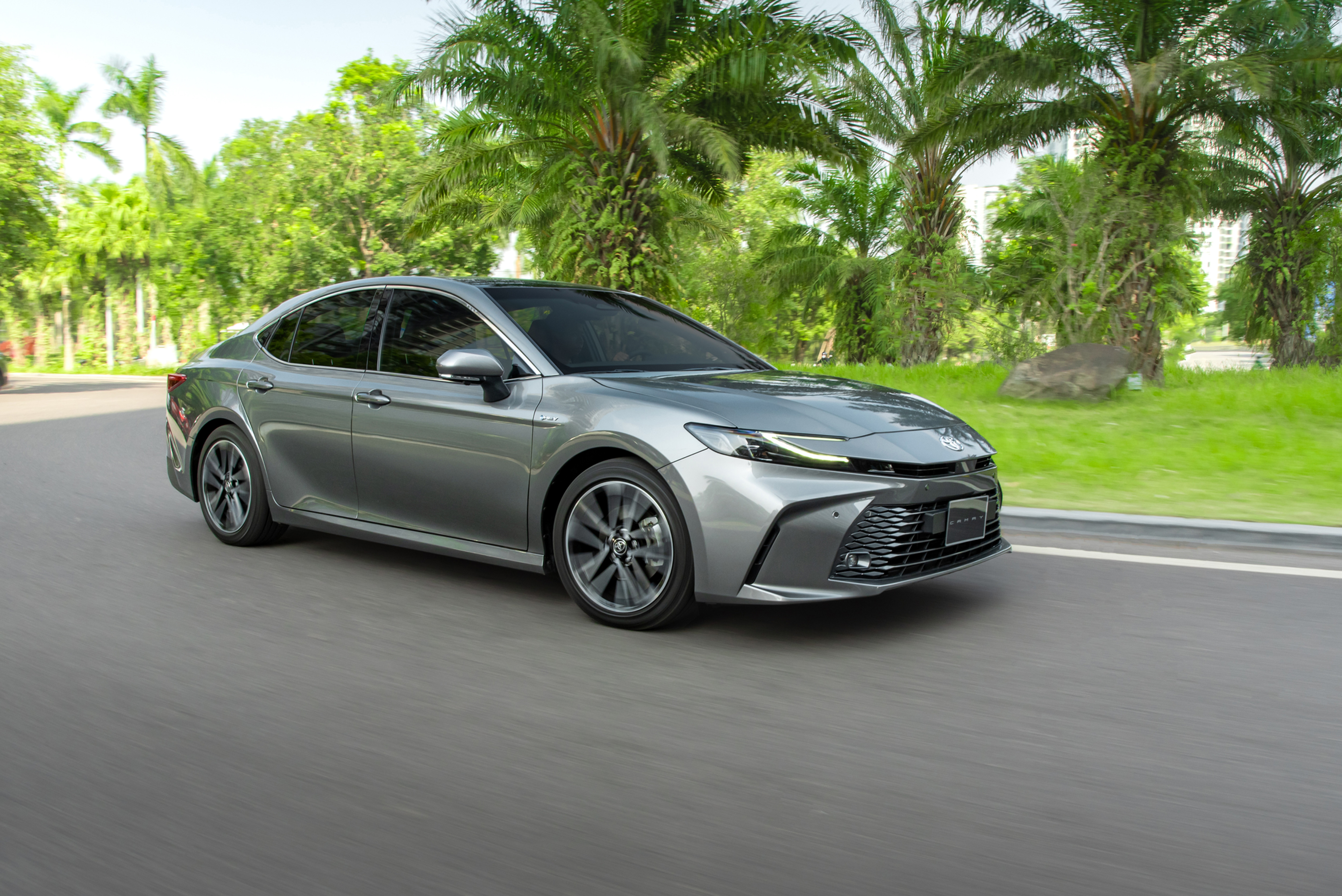 Camry 2025 có ngoại hình sang trọng, tinh tế