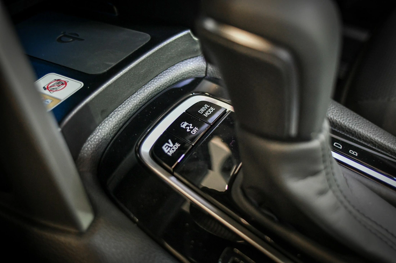 cần số bọc da sang trọng