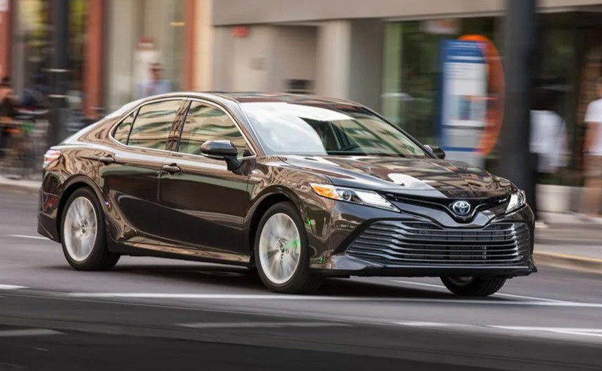 Đánh giá Camry 2022: Ông vua phân khúc xe sedan hạng D