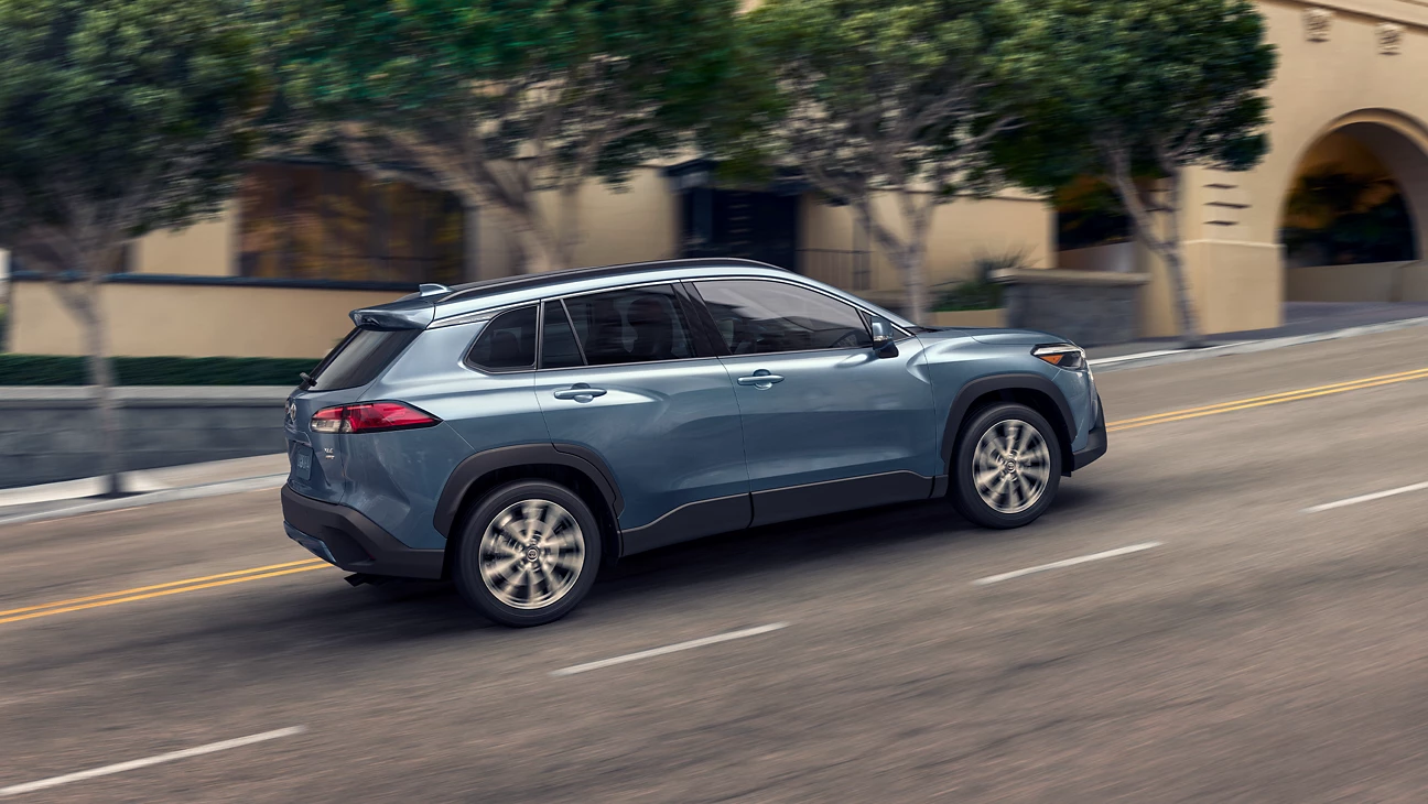 giá xe toyota cross 2023 lăn bánh