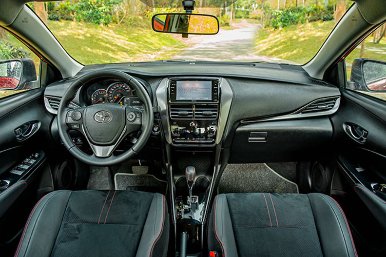 b4dcef_4ea57bb0a05b406ebb9dca97cf258edfmv2-1 ree