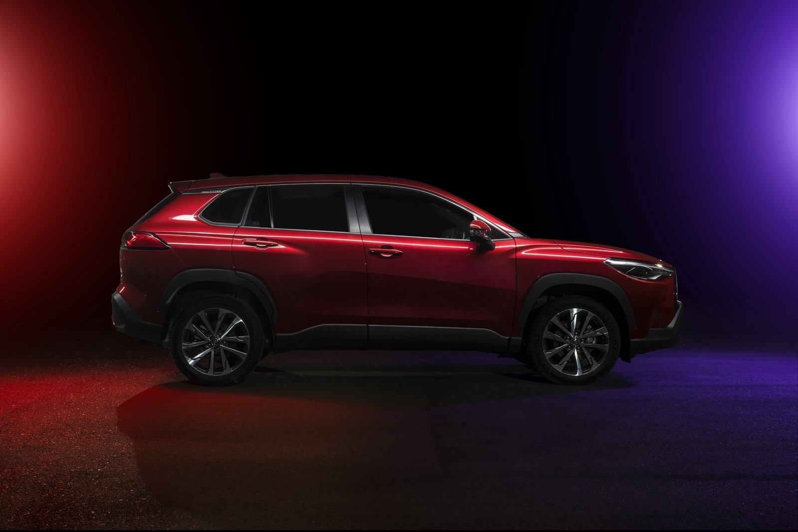 b4dcef_6f632063894c41cd9cf03db35c1eab9fmv2-5 Toyota Corolla Cross 2023